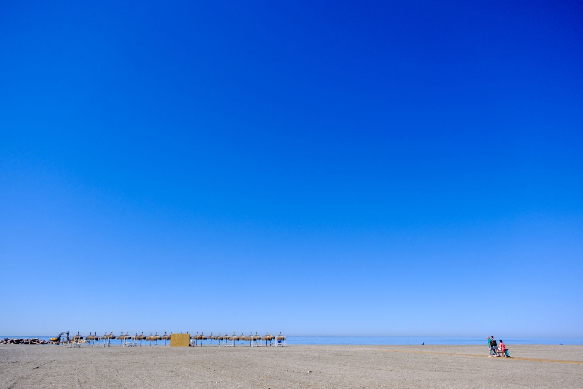 Así está Playa Granada con el espigón al 90%