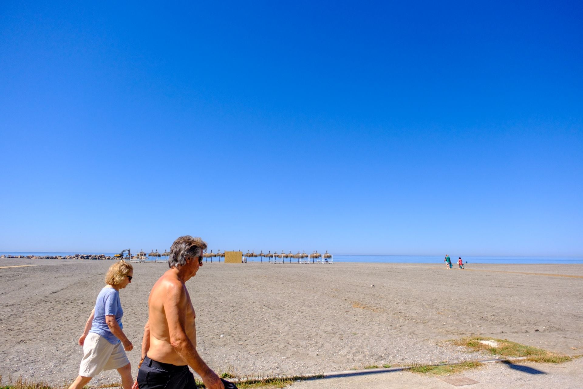 Así está Playa Granada con el espigón al 90%