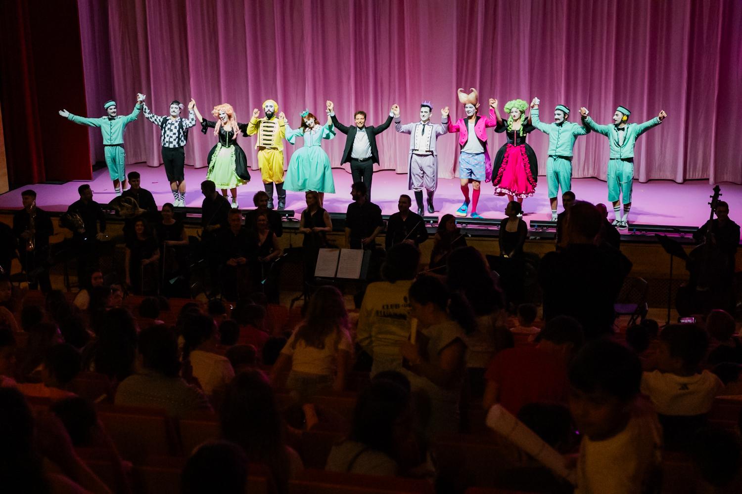 Las coloridas y divertidas imágenes de &#039;La cenicienta&#039;