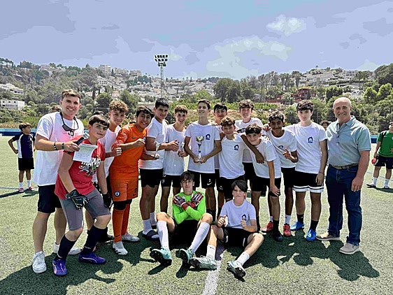 Los institutos Al-Ándalus y Puerta del Mar dominan en la jornada de fútbol del IV Trofeo Al-Munakkar de Almuñécar