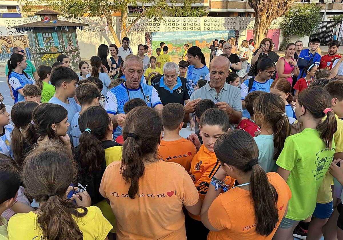 Más de 100 escolares participan en el II Torneo Interescolar de Balonmano de Almuñécar
