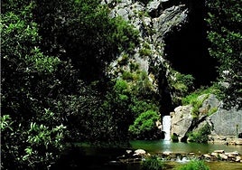 La Cueva del Gato, la piscina natural que enamora a National Geographic