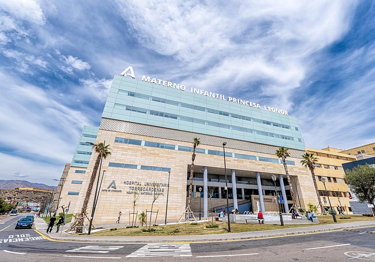 Seis heridos, tres de ellos graves, en una colisión entre dos vehículos en La Mojonera