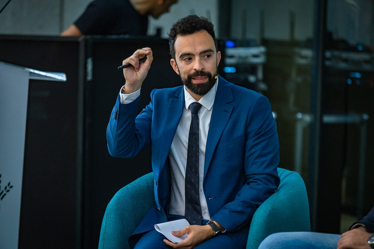 Las imágenes del desayuno informativo de IDEAL sobre la IA en la empresa