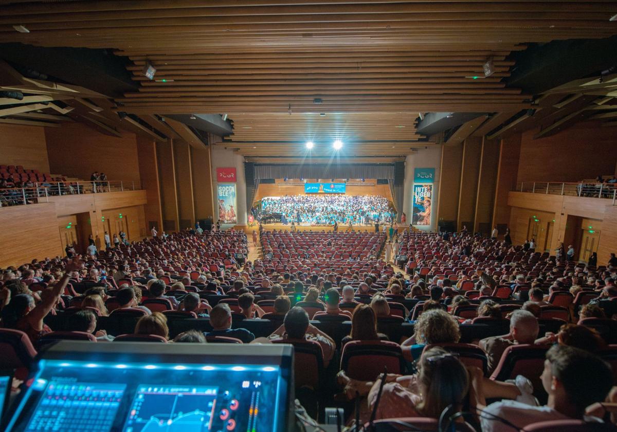 Iniciativas Musicales celebra su clausura con ABBA como hilo conductor