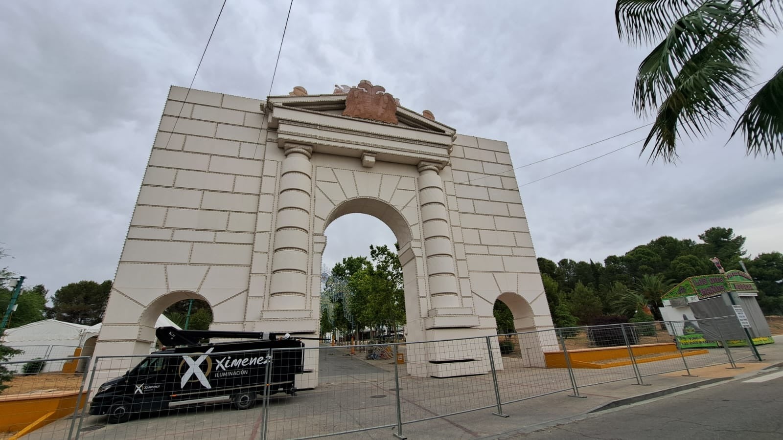 Portada principal del Ferial