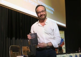 El poeta granadino Antonio Praena, uno de los finalistas.