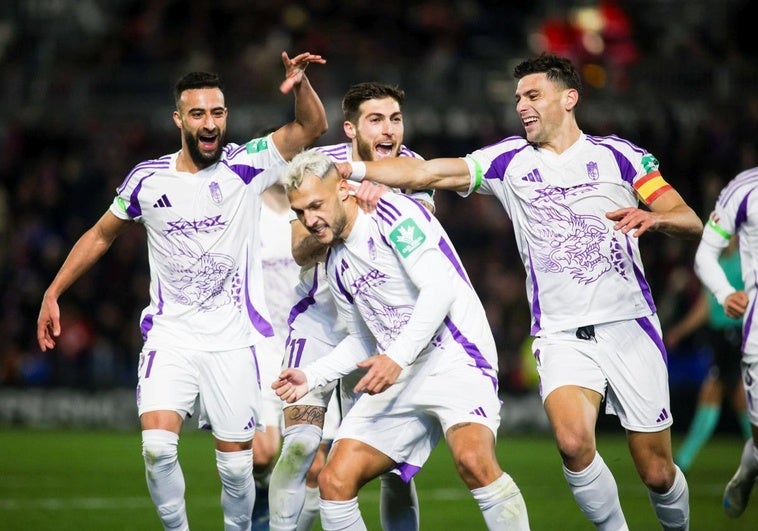 El Granada busca un delantero con independencia del futuro de Lucas Boyé