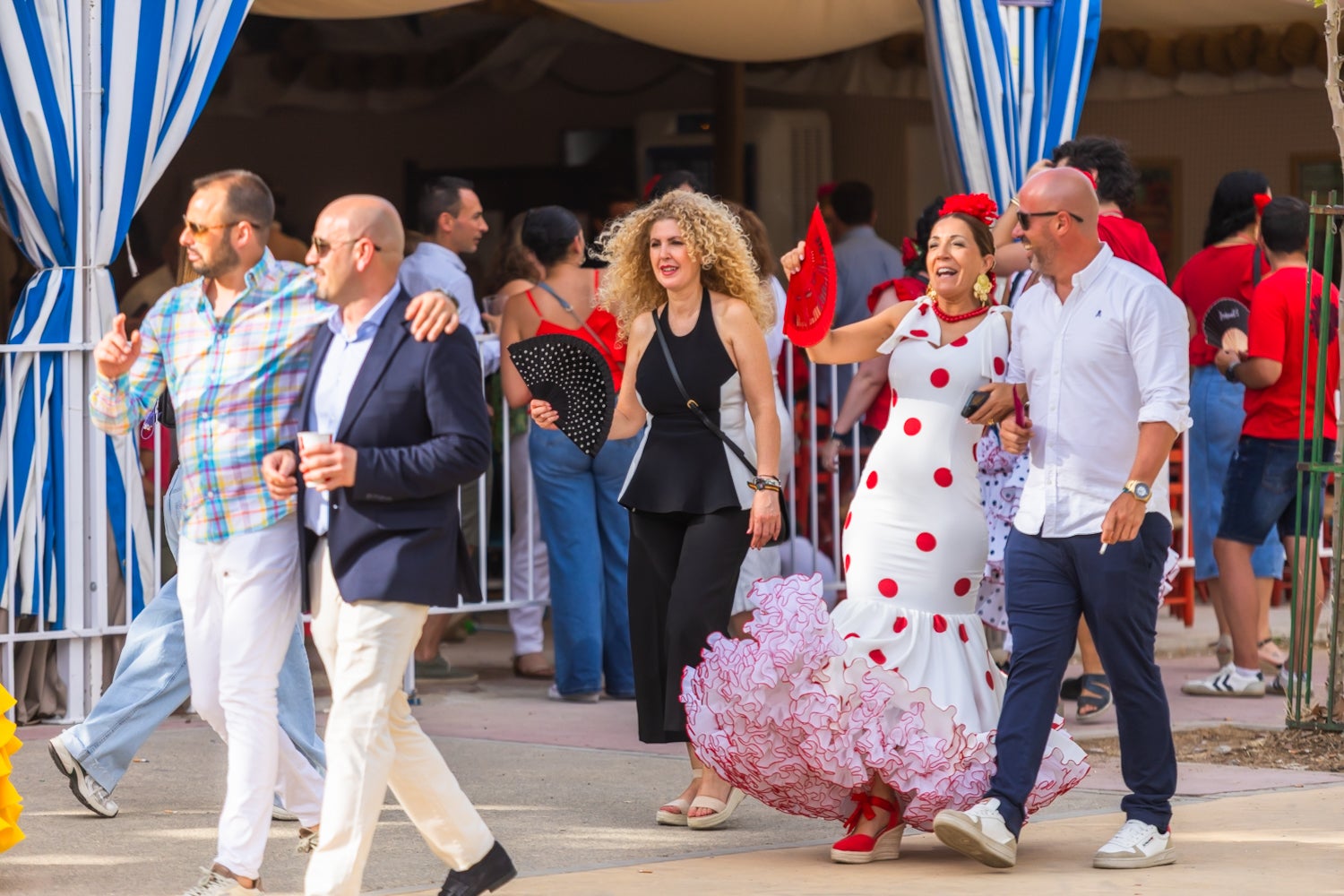 Granada disfruta del domingo de Corpus