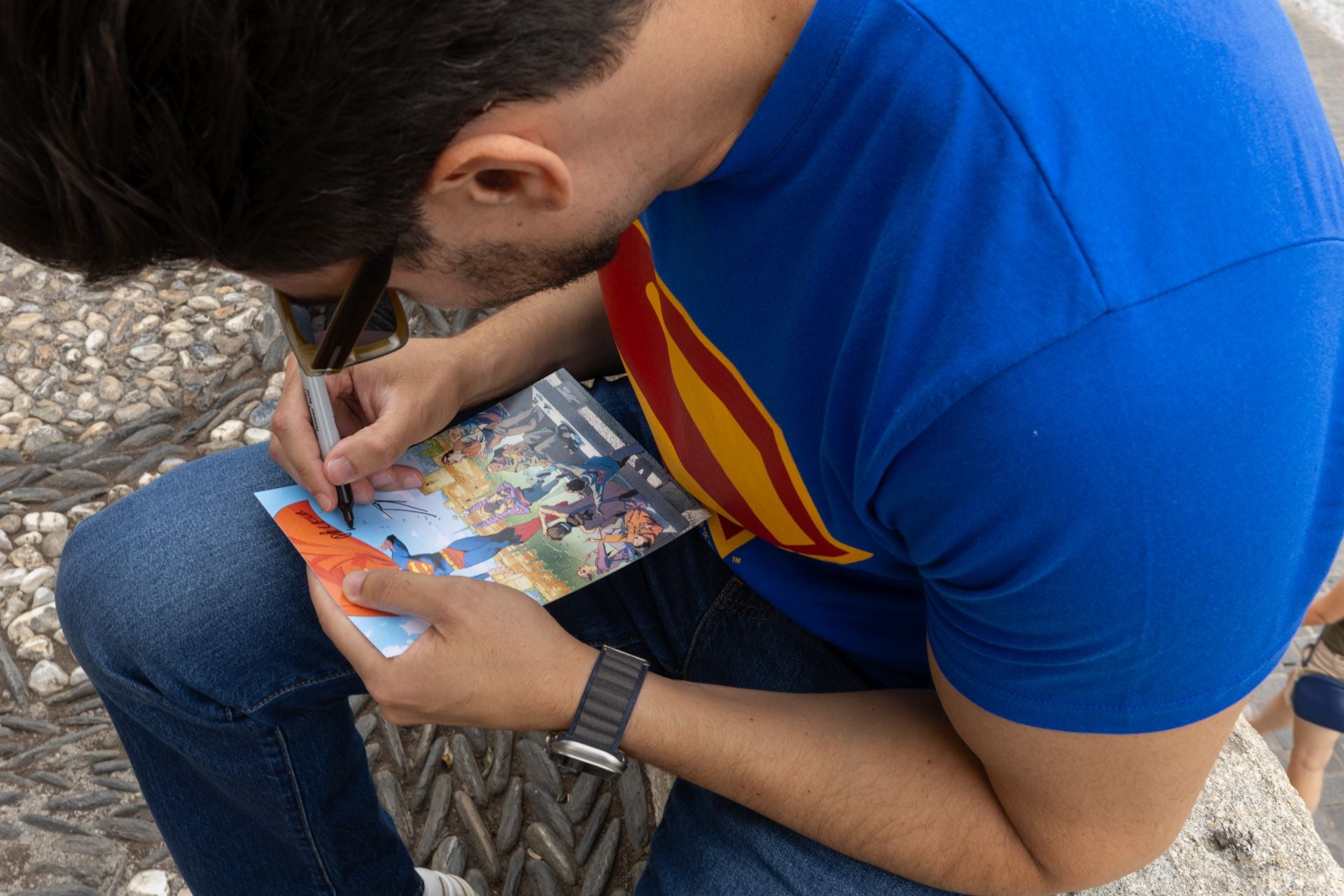 Imagen secundaria 1 - Jorge Jiménez, en San Nicolás; y Superman, de tapas. 