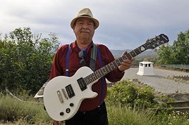 El guitarrista de 'Los Jóvenes', fundado en 1968, vuelve a escena con el grupo 'Casanova'