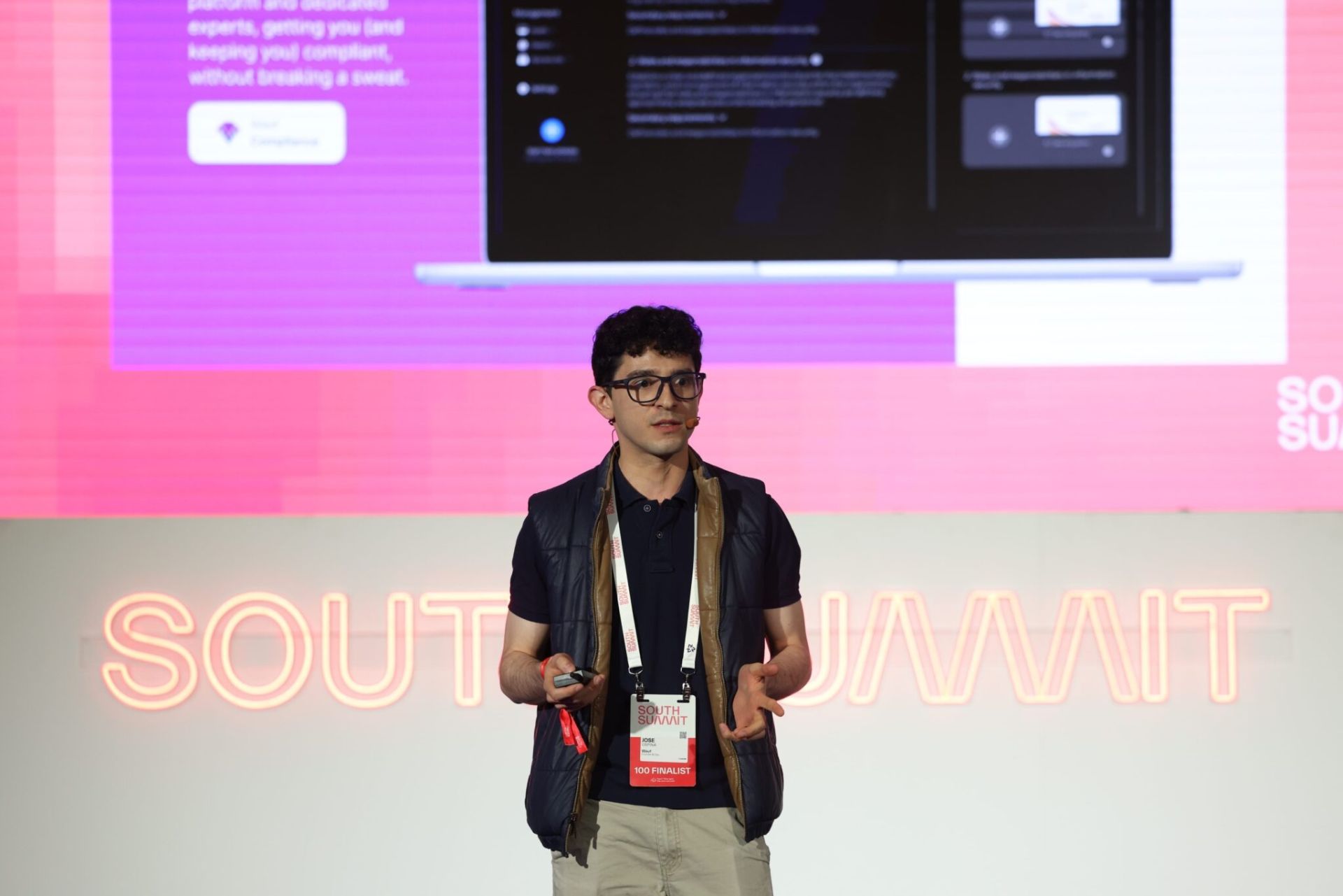 José Ospina, fundador y CEO de Wavf.