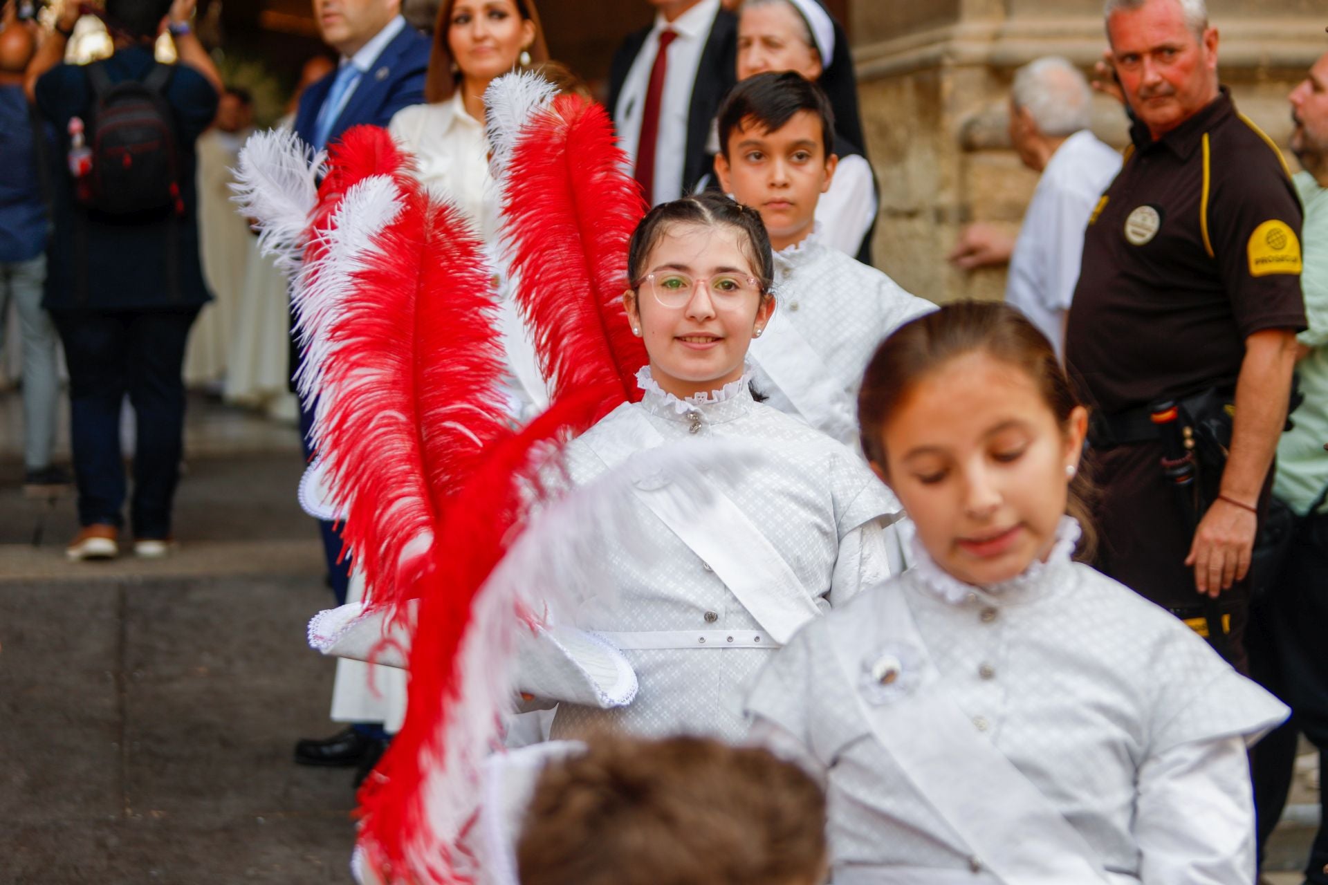 La procesión del Corpus recorre Granada en su día festivo
