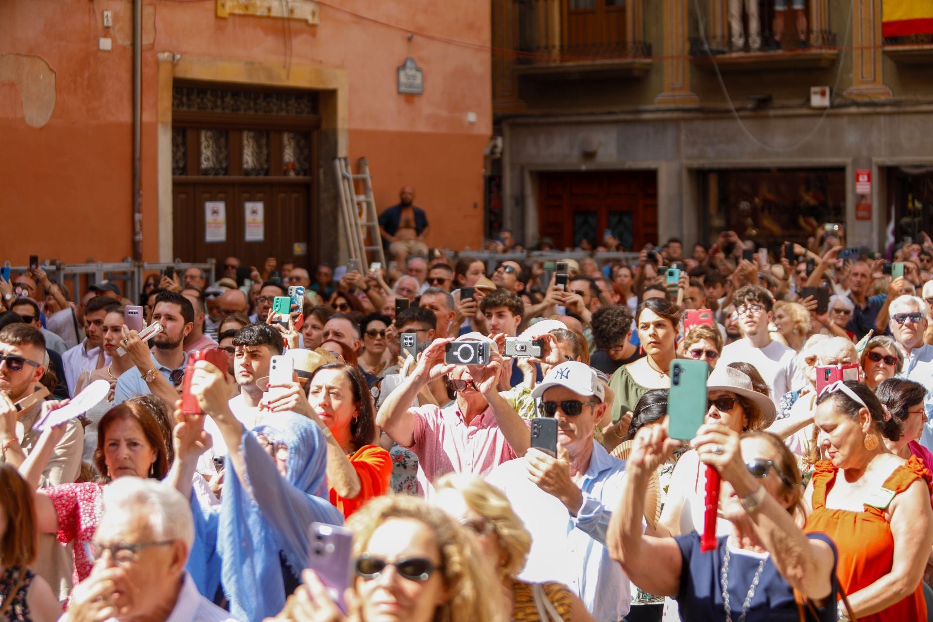 La procesión del Corpus recorre Granada en su día festivo