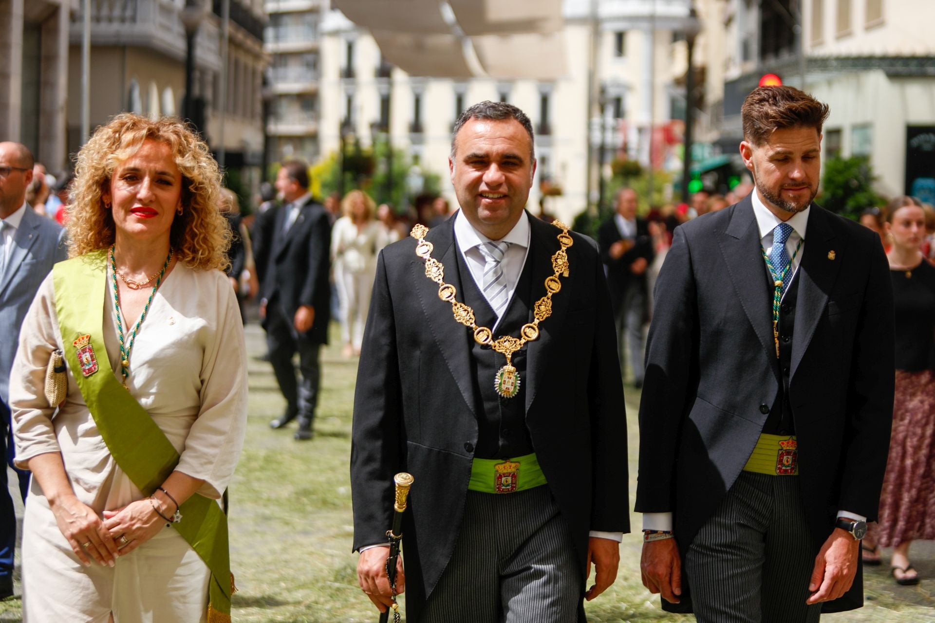 La procesión del Corpus recorre Granada en su día festivo