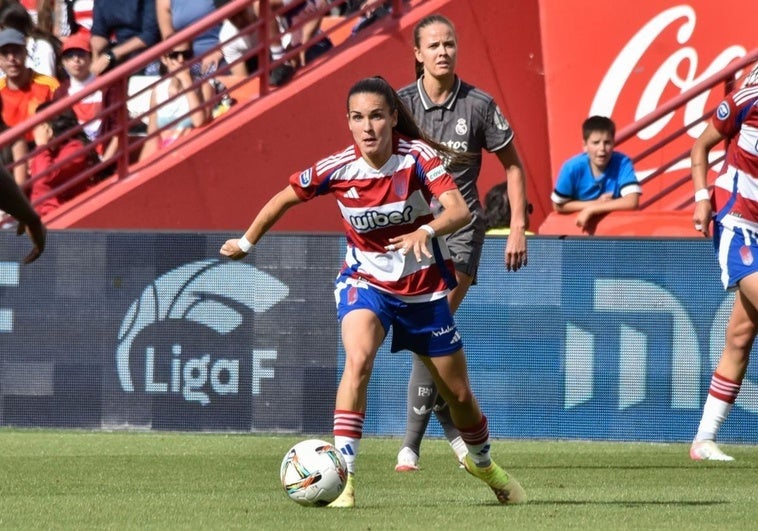 La renovación de Ari Mingueza con el Granada femenino, pendiente de firma