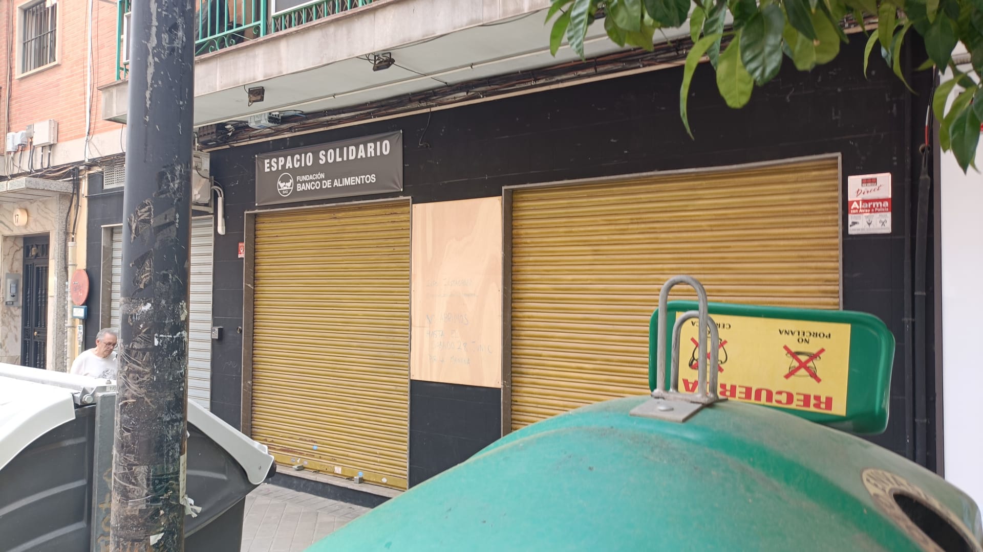 Recorrido por los negocios cerrados del barrio Fígares