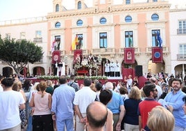 La Plaza Vieja ha sido uno los puntos centrales de la procesión del Corpus Christi de Almería.