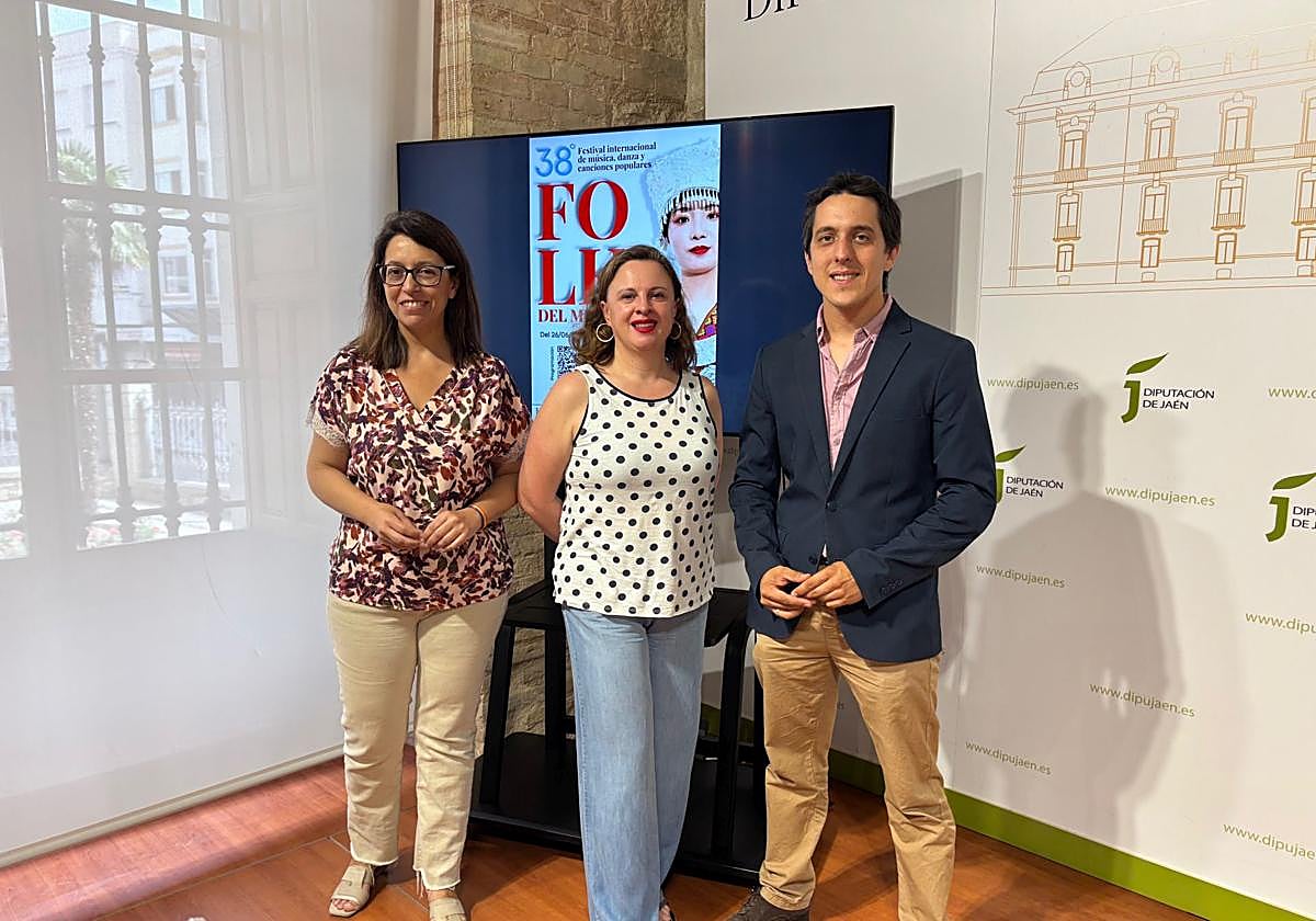 África Colomo, Desirée Amaro y Luis García.