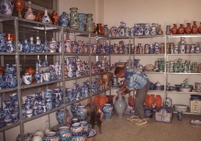 p1999. La exposición de cerámica, en una imagen del archivo de IDEAL.