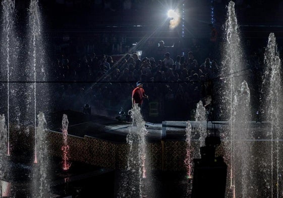 Dellafuente, durante un momento de su concierto en el Metropolitano.
