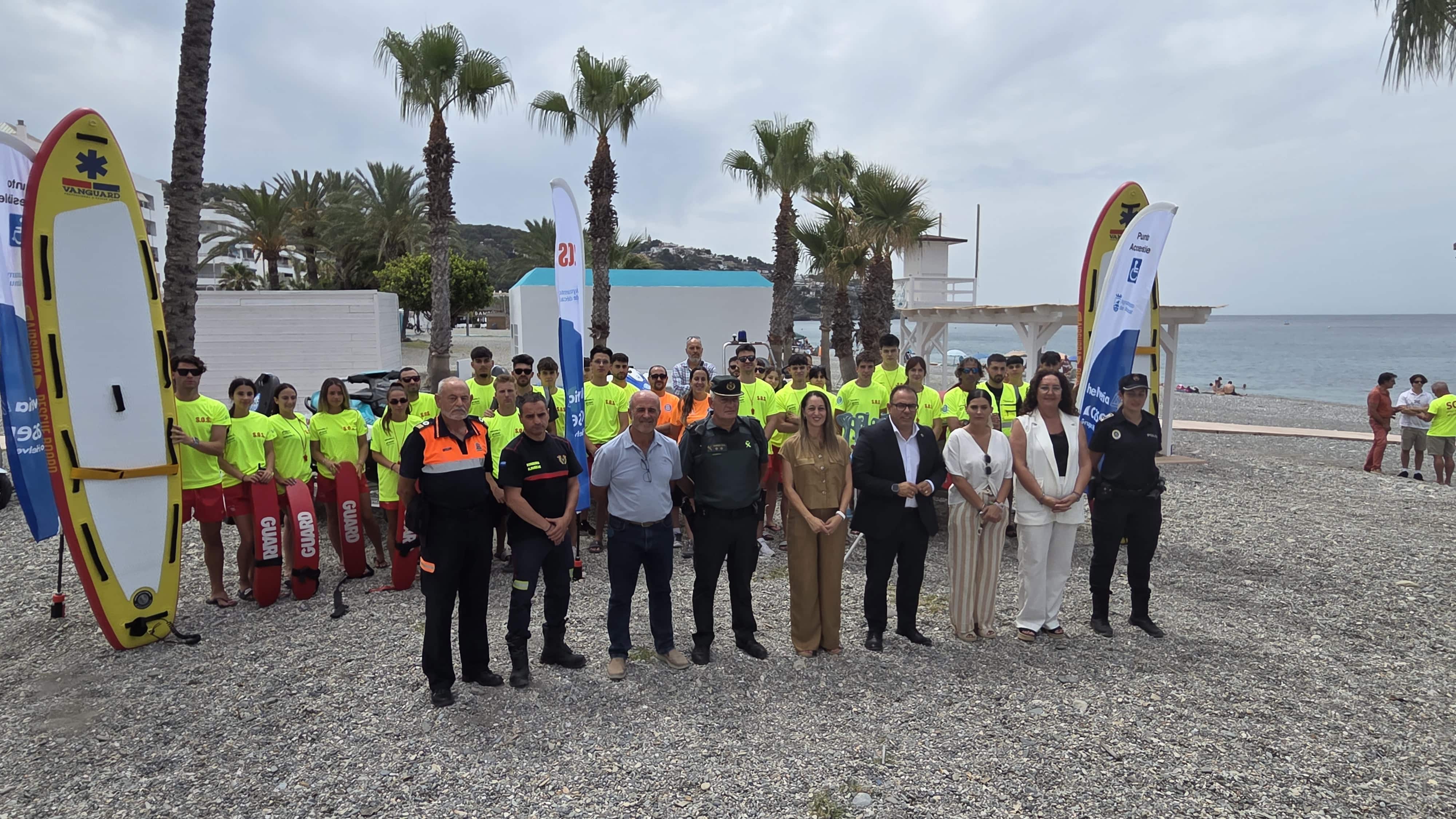 Los 44 vigilantes de las playas de Almuñécar y La Herradura