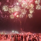 La noche de San Juan en la Costa de Granada, en imágenes