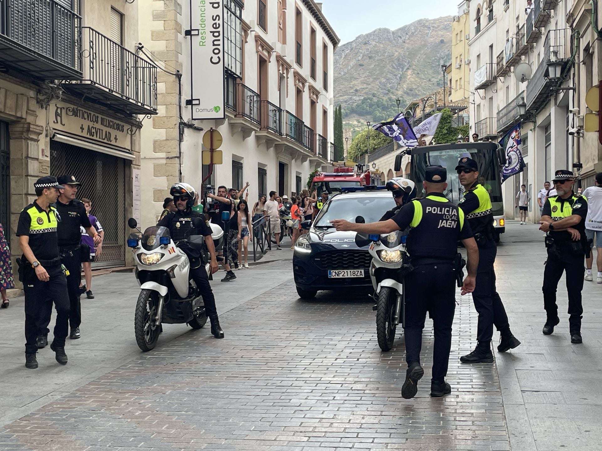 La fiesta del ascenso del Real Jaén, en imágenes