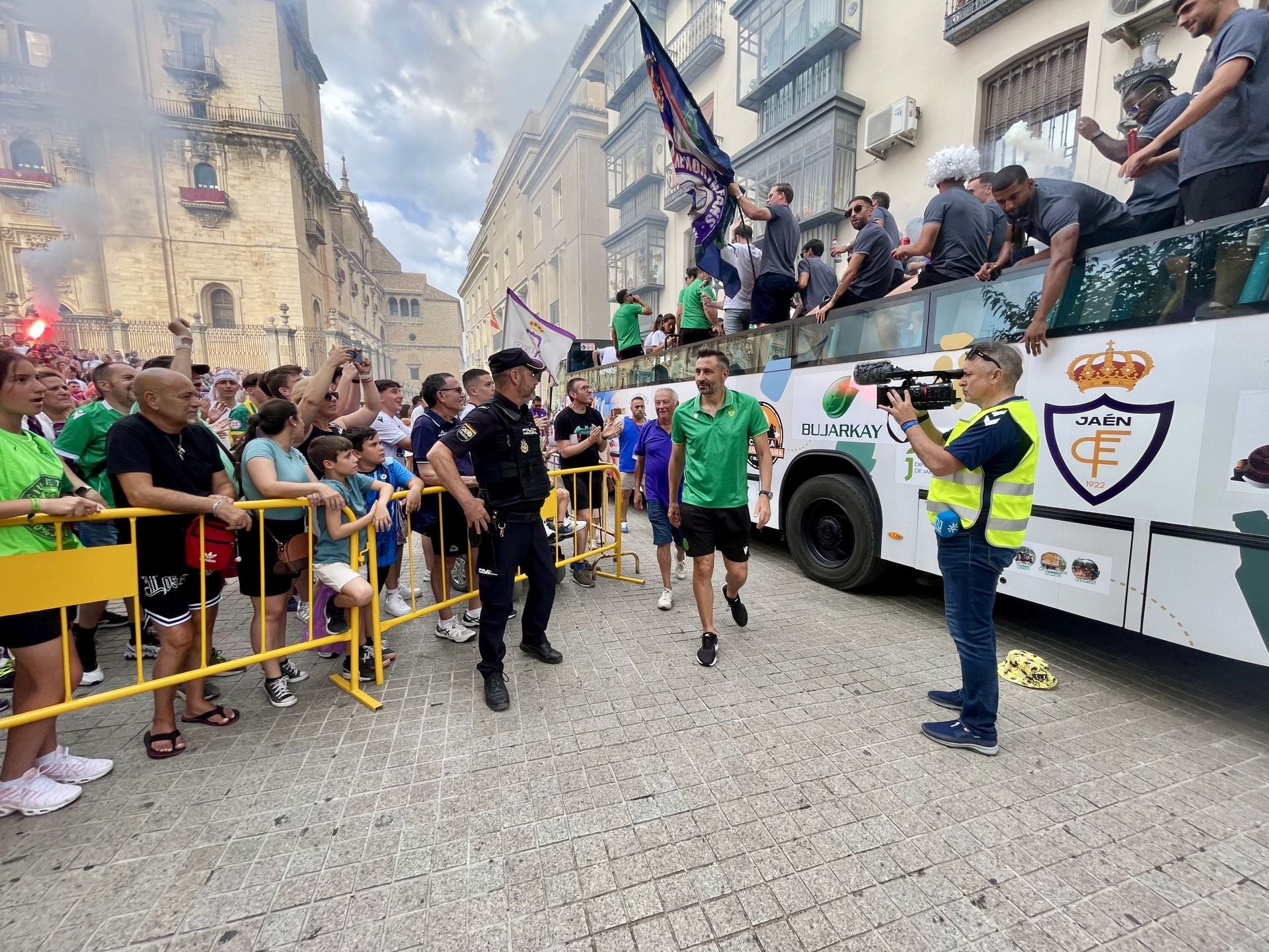 La fiesta del ascenso del Real Jaén, en imágenes