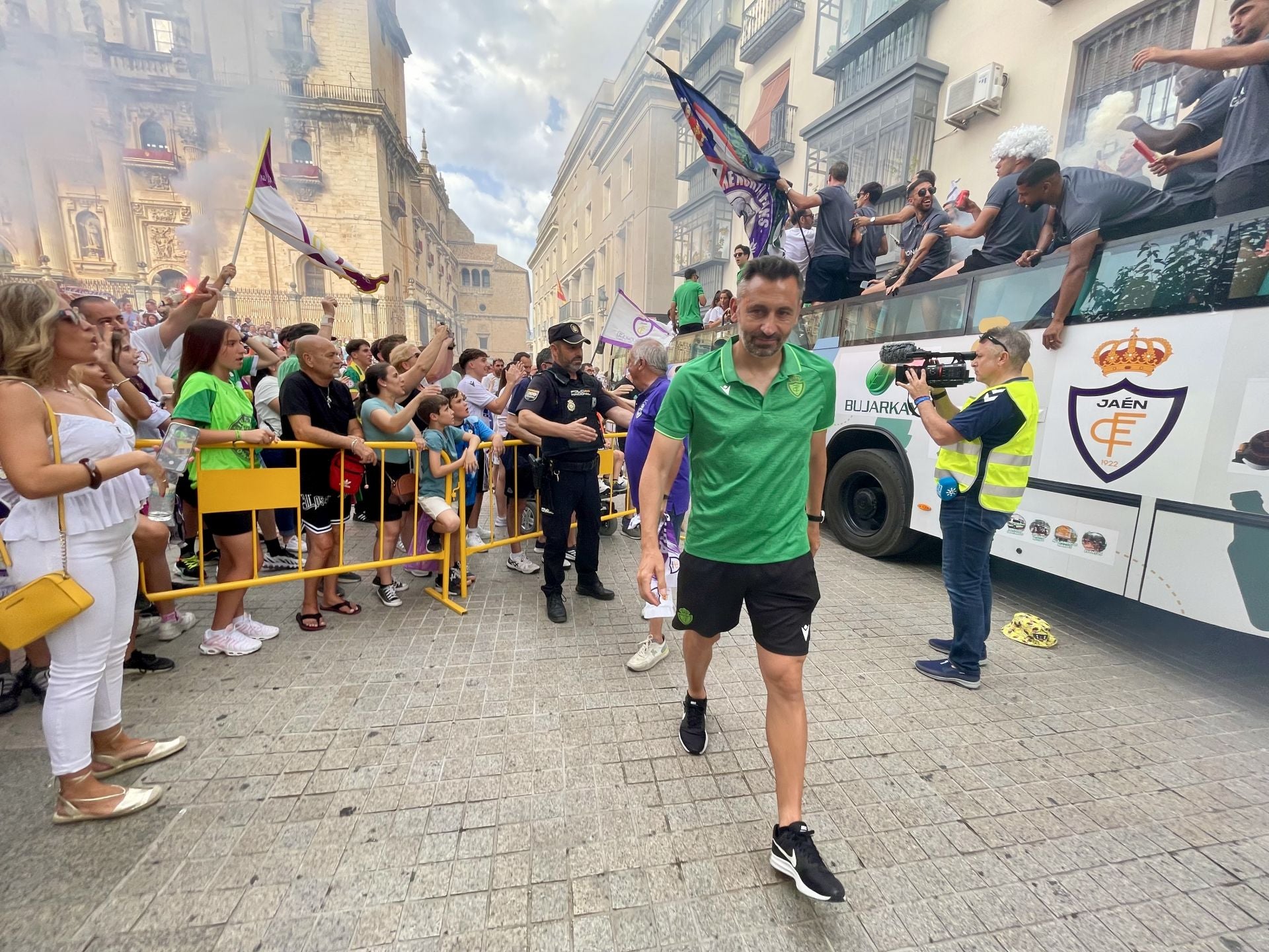 La fiesta del ascenso del Real Jaén, en imágenes