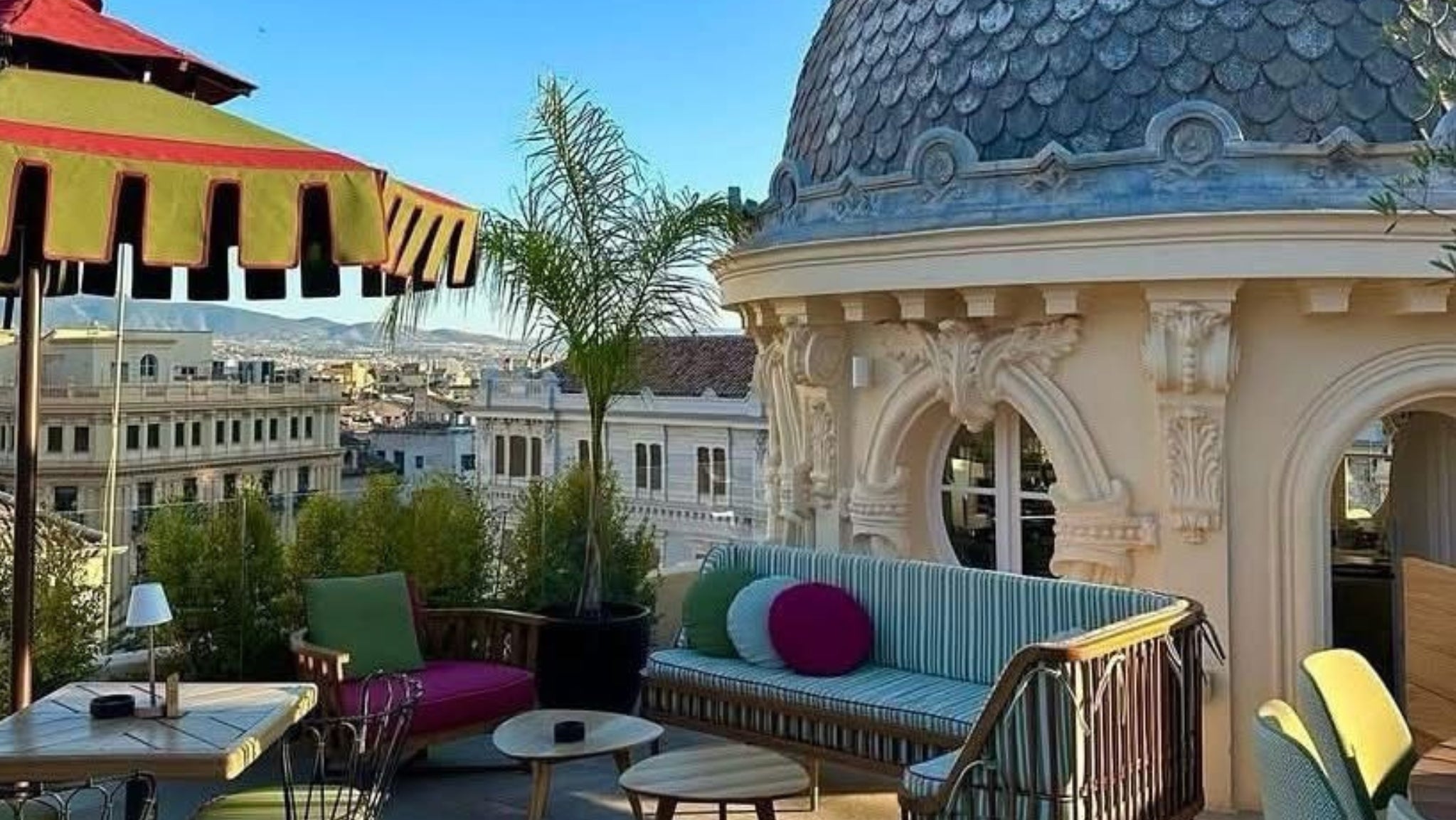 De un menú en la terraza más exclusiva de Granada al...
