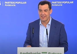 El presidente andaluz, Juanma Moreno, en su intervención en el encuentro del PP.