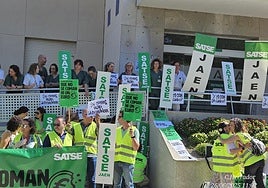 Indignación en Satse por el recorte salarial de 700 euros al año
