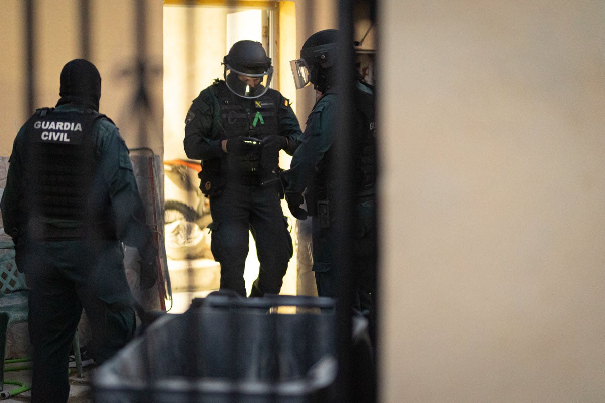 Las imágenes de la redada de la Guardia Civil contra un clan de atracadores