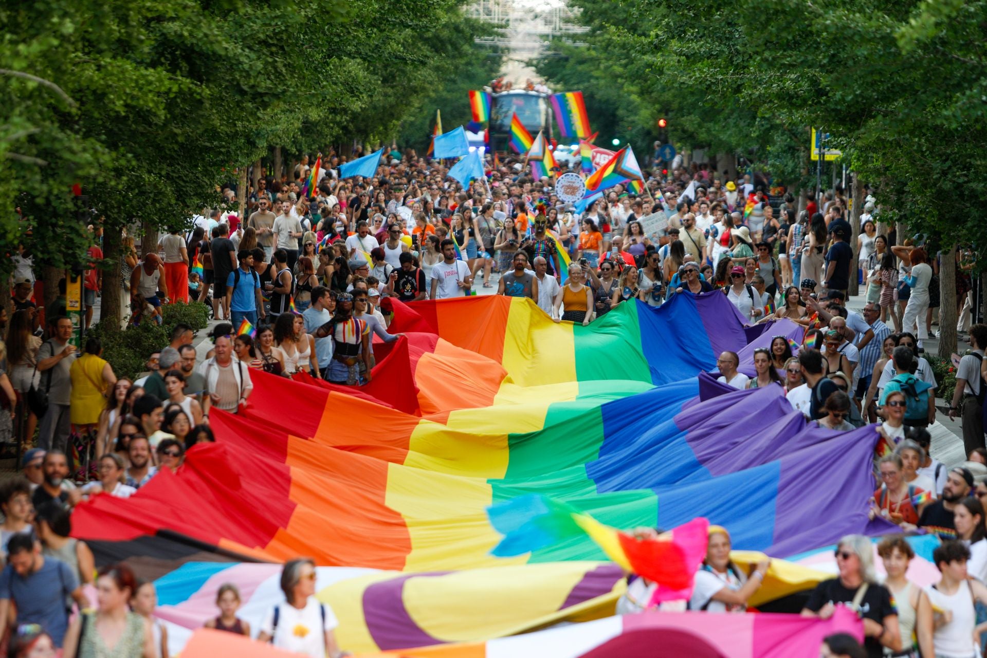 Las imágenes de la manifestación del Orgullo en Granada