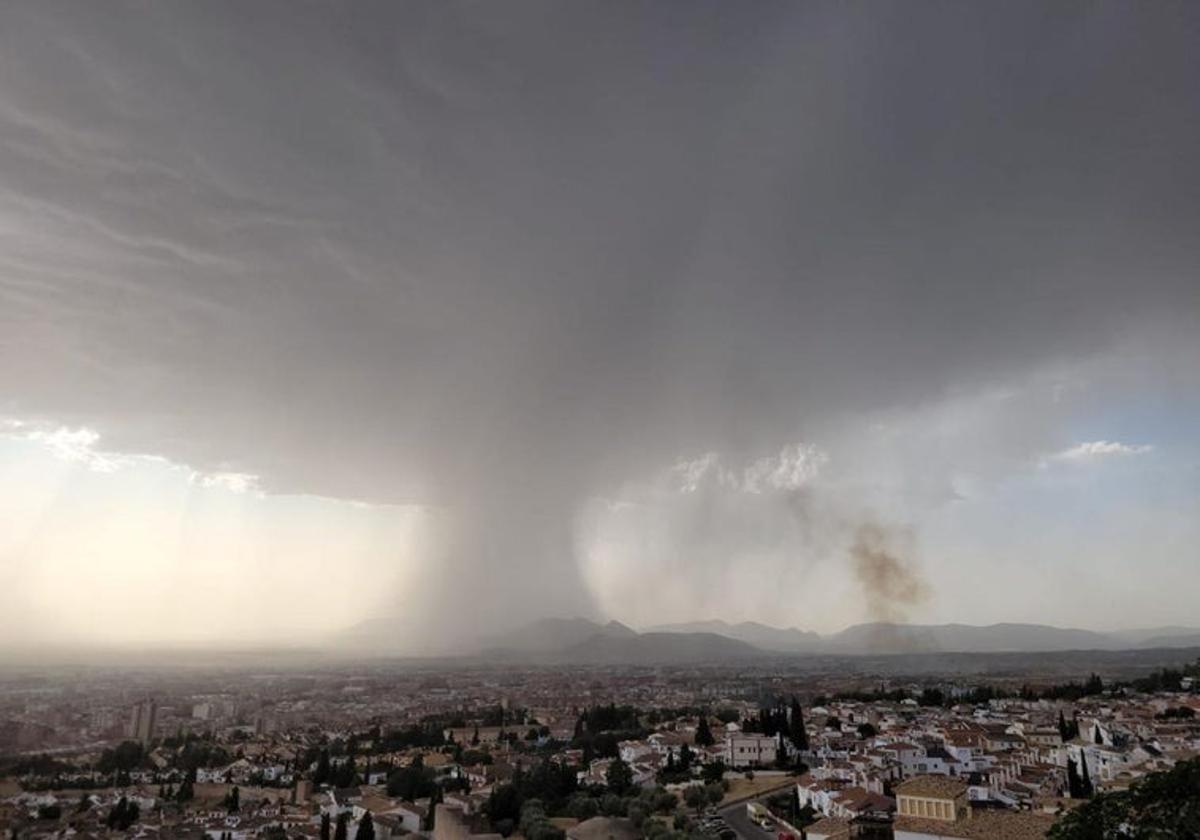 Amenaza de reventón seco y tormenta en Granada para este domingo