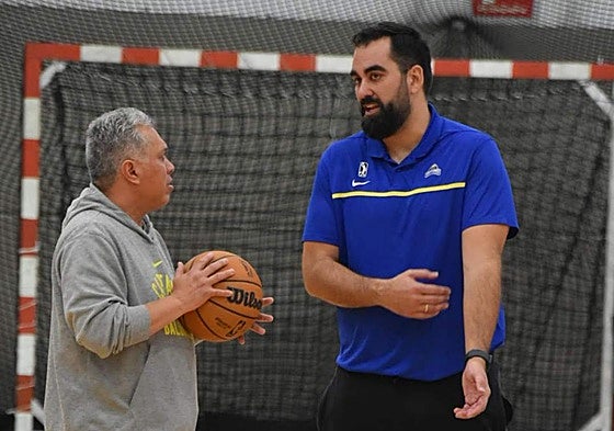 Ramón Díaz, a la derecha, en su etapa al frente del Capatanes de Ciudad de México.