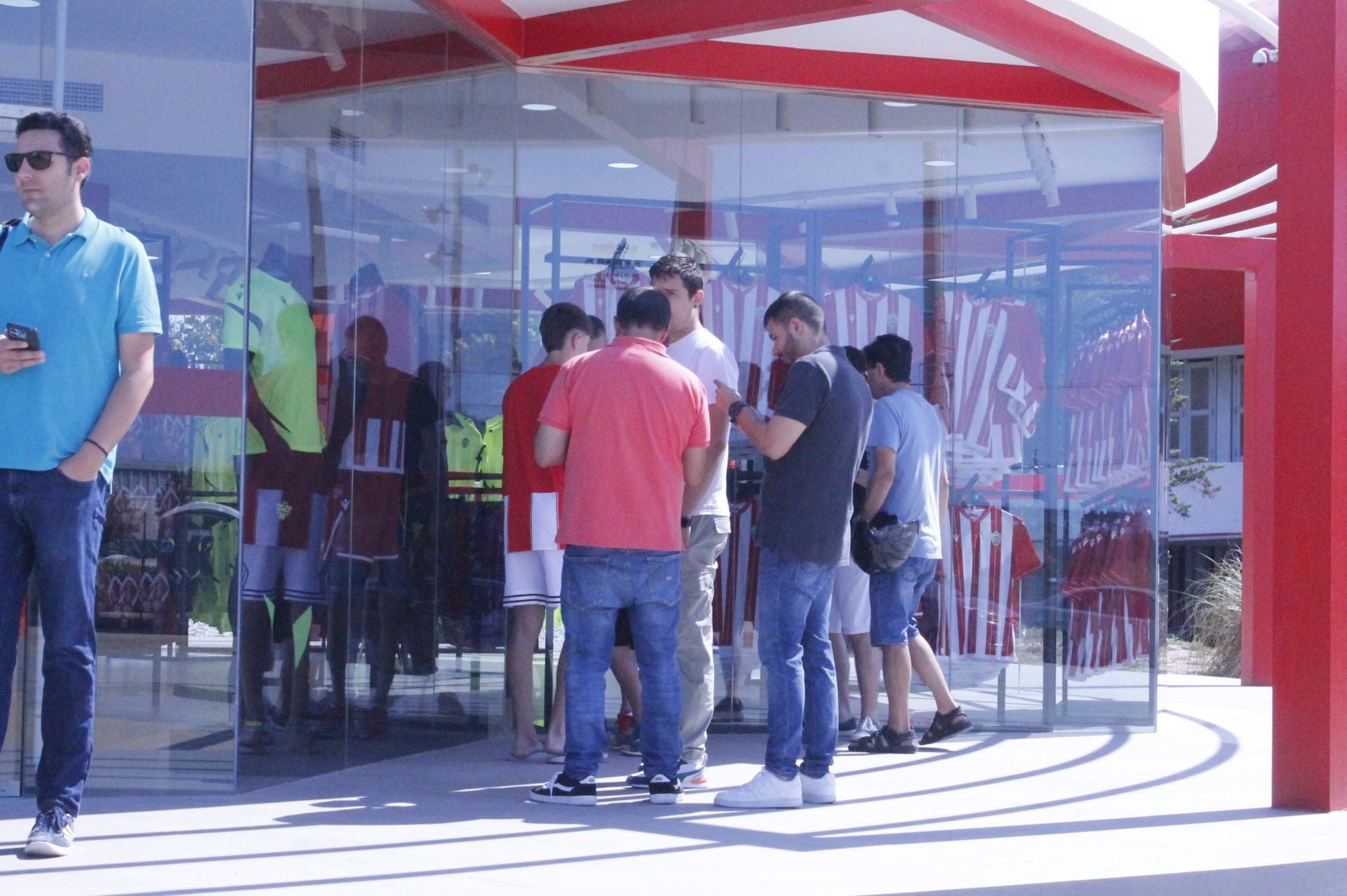 La pasión se renueva: abonos en marcha y nueva segunda piel