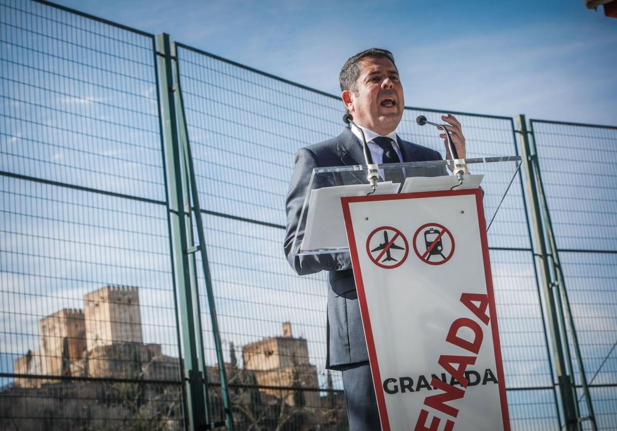 Los empresarios de Granada estallan por el caos ferroviario:...