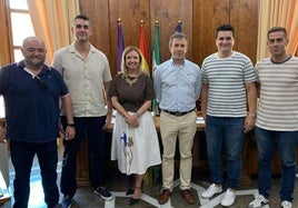 Reunión de los representantes del gremio del taxi con el alcalde.