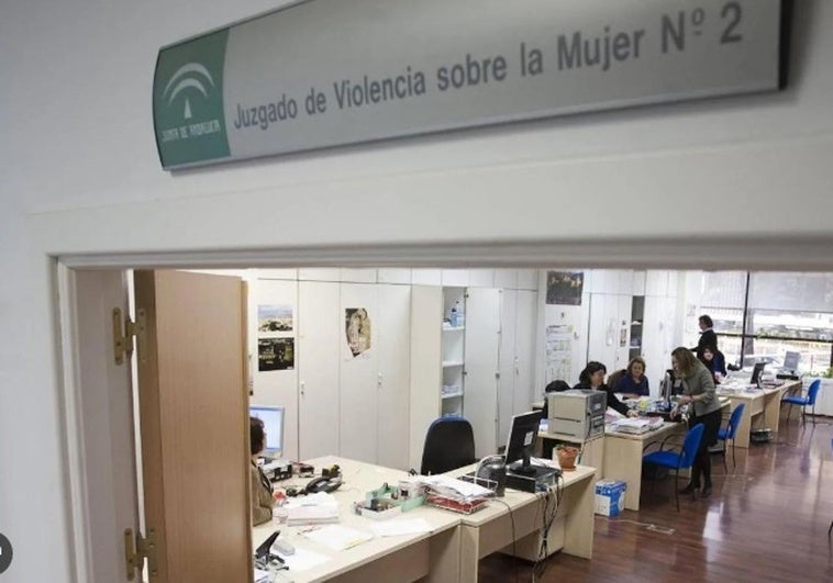 Encarcelan al vecino de la Chana acusado de quemar a su pareja con un soplete