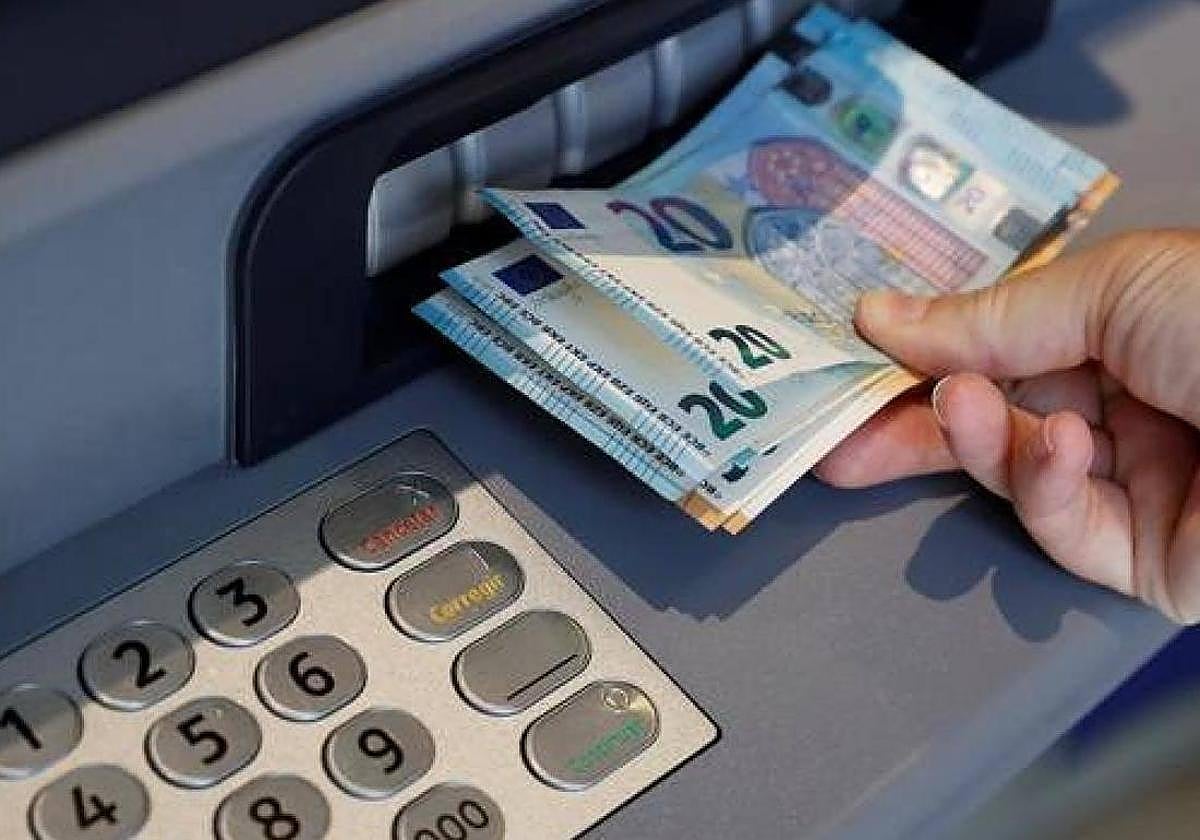 La alerta que lanza la Guardia Civil cuando se saca dinero en efectivo del cajero