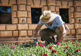 Se han entregado pulseras de detección térmica que alertan ante posibles riesgos