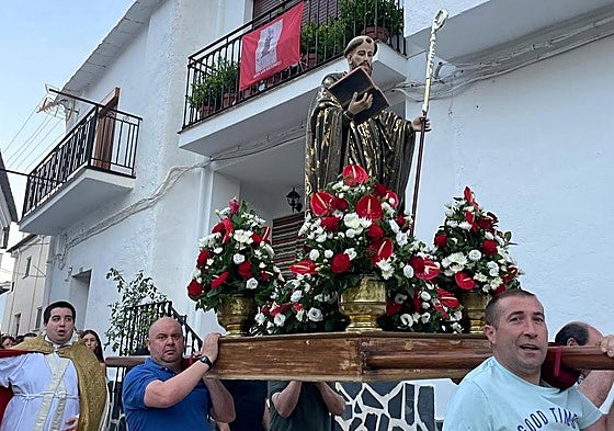 El sacerdote y los vecinos de Trevélez, en guerra por San Benito.
