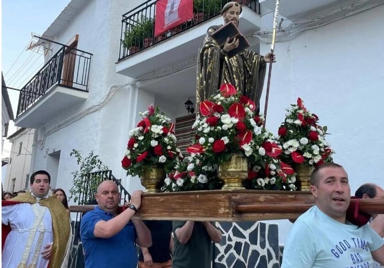 El Arzobispado pide respeto a la «autoridad pastoral» del párroco de Trevélez tras la supresión de su procesión