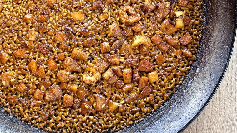 La terraza con los mejores arroces del verano granadino