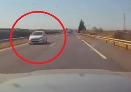 Grabación del conductor kamikaze por parte de un vehículo de la Guardia Civil.