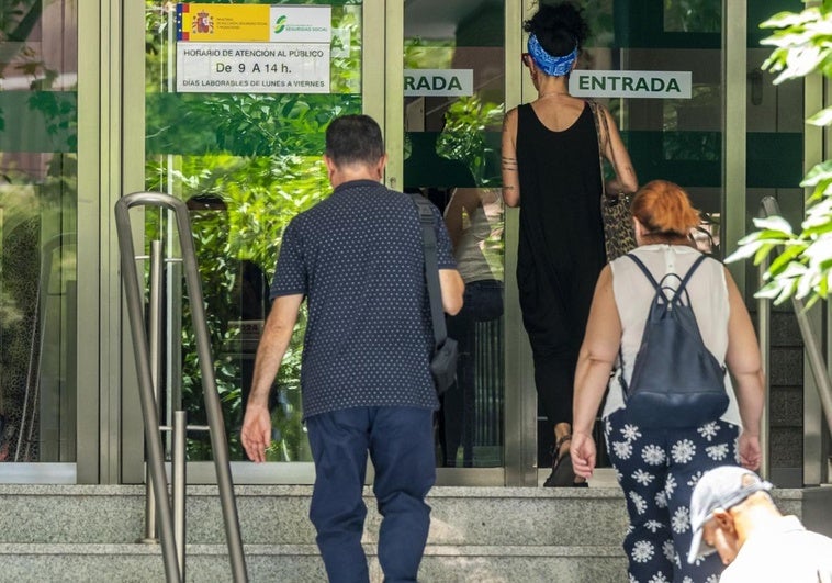 Aviso de la Seguridad Social: estos pensionistas penderán la ayuda extra desde ya