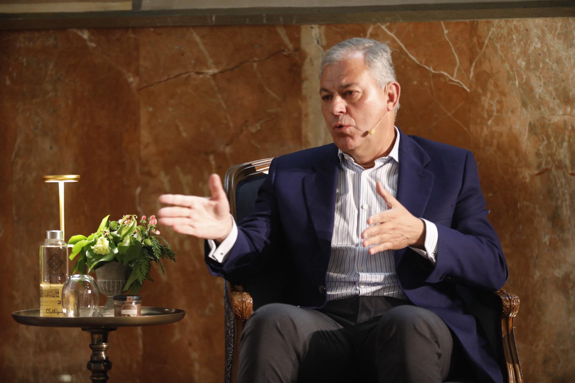 Las imágenes del desayuno con líderes en Granada