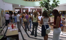 La UGR aumenta la matriculación de estudiantes en la primera adjudicación para el próximo curso